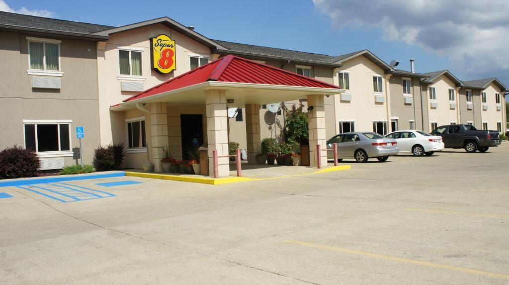 Super 8 By Wyndham Bloomington University Area Exterior foto